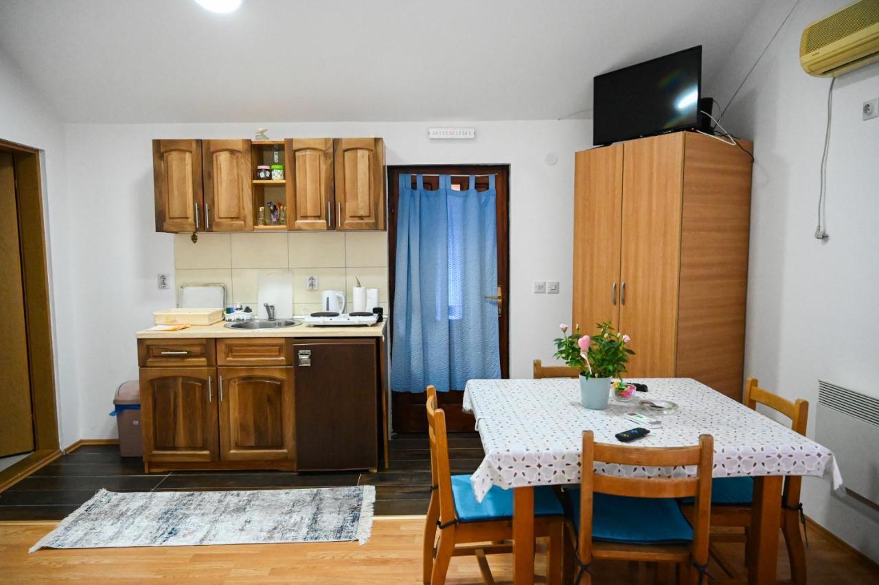 Tri Bagrema Km Apartment Mokra Gora Ngoại thất bức ảnh