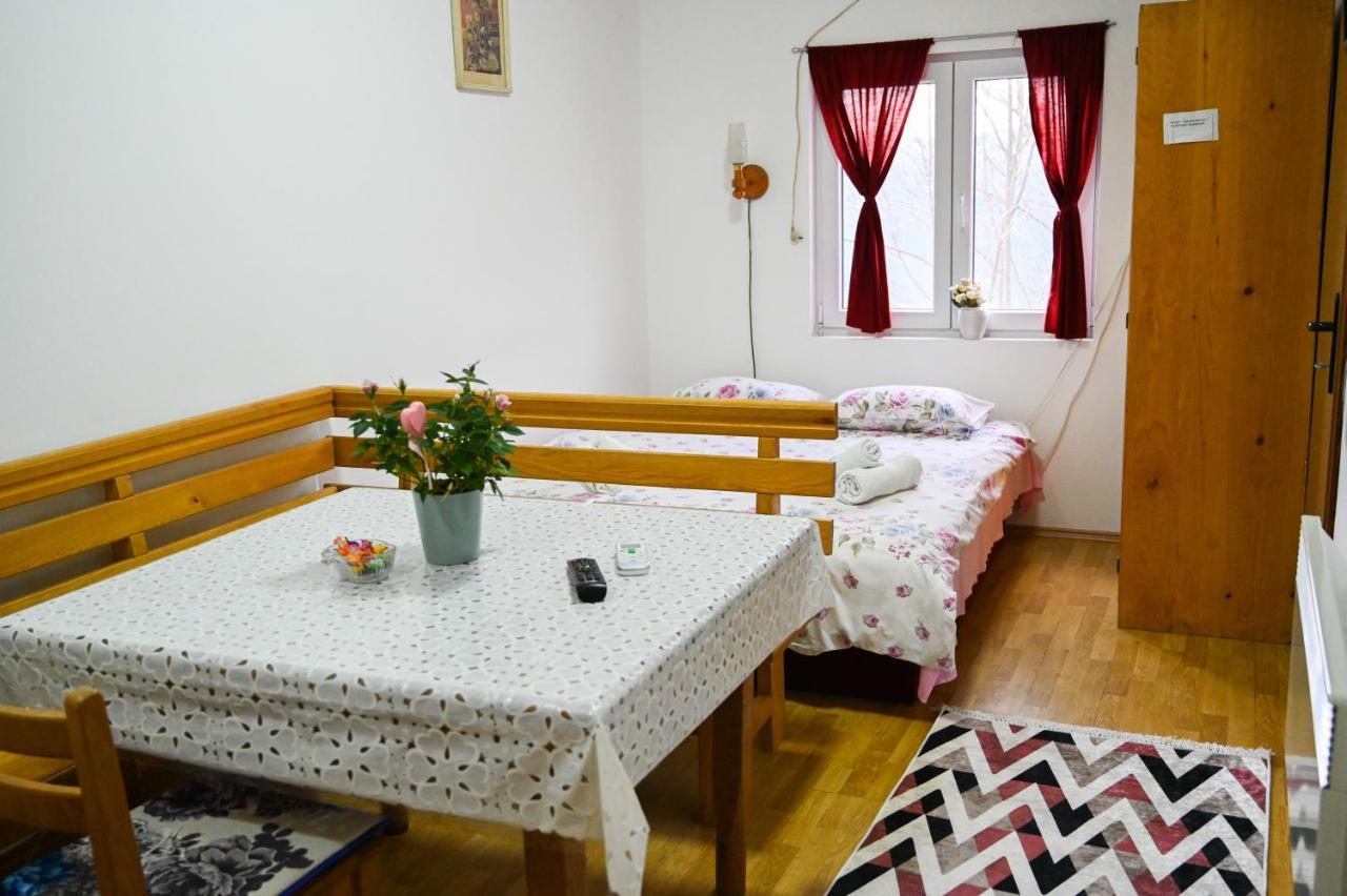 Tri Bagrema Km Apartment Mokra Gora Ngoại thất bức ảnh